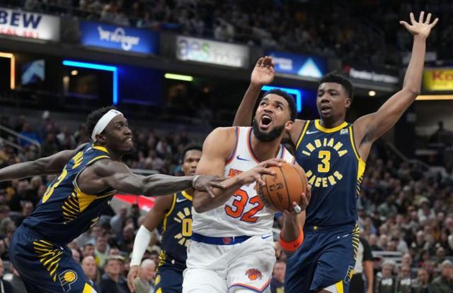 关于争霸战激烈展开，球队实力逐渐显现的信息