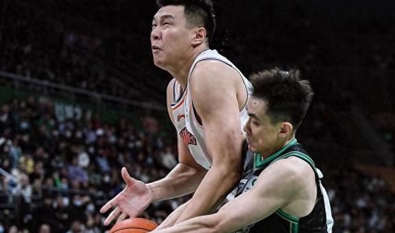 包含大连一方主场告捷，北京人和客场遭遇惨败的词条