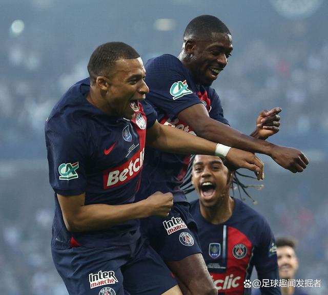 爱游戏APP-里昂主场大胜,取得赛季首场胜利