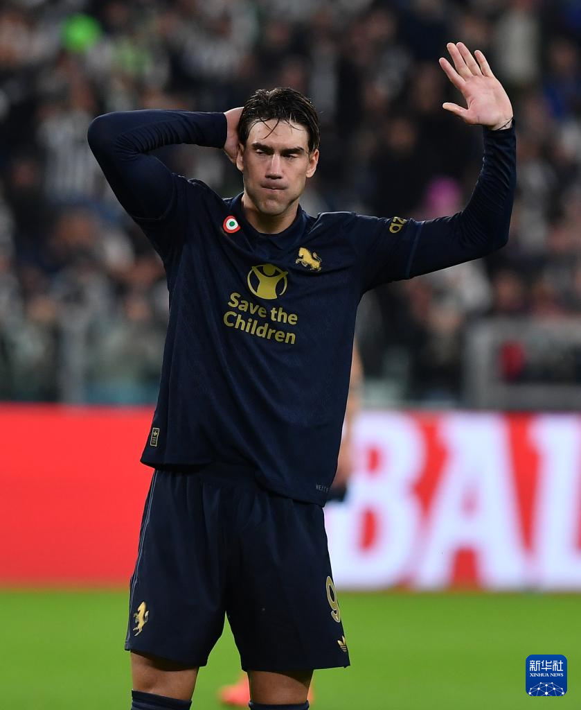 包含天王战继续，尤文图斯摆脱魔咒晋级大赛的词条