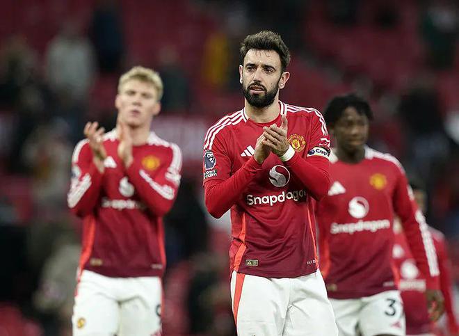 曼联客场逼平狼队，英超成绩起伏不定