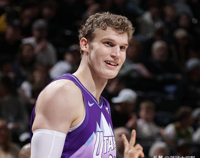 爱游戏入口-爵士队内部情绪高涨,或将创造新纪录的简单介绍