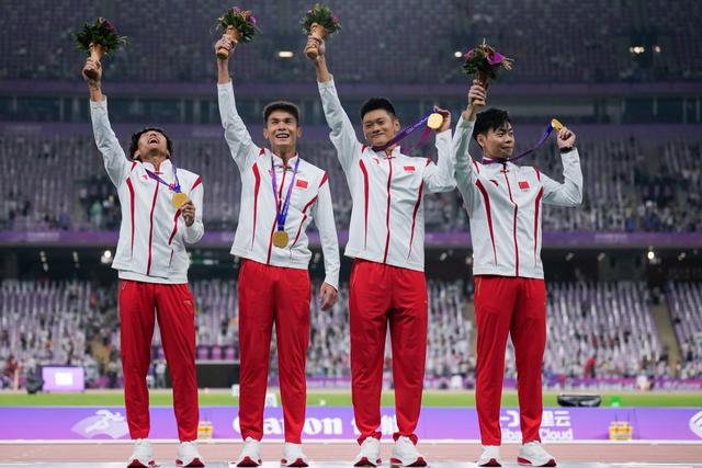 爱游戏体育-中国队在比赛中展现绝佳水平，成功取得胜利