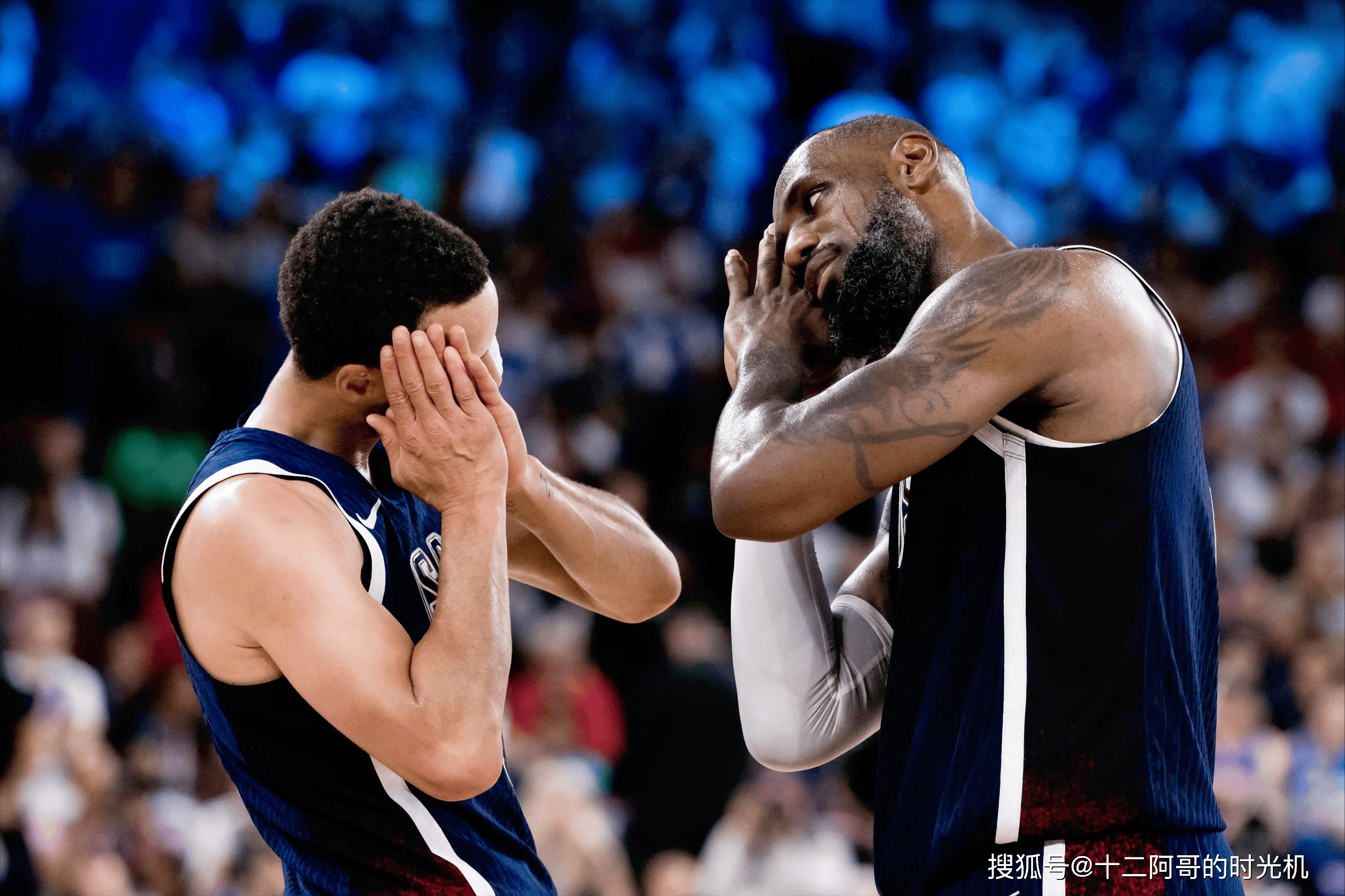 包含美国队球员实力碾压对手，轻松杀入四强的词条