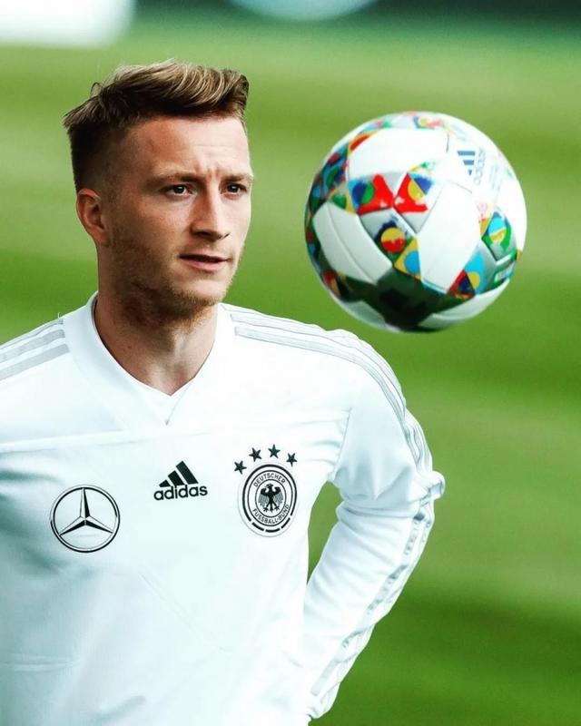 爱游戏下载-罗伊斯连续两场比赛进球，多特蒙德状态火热