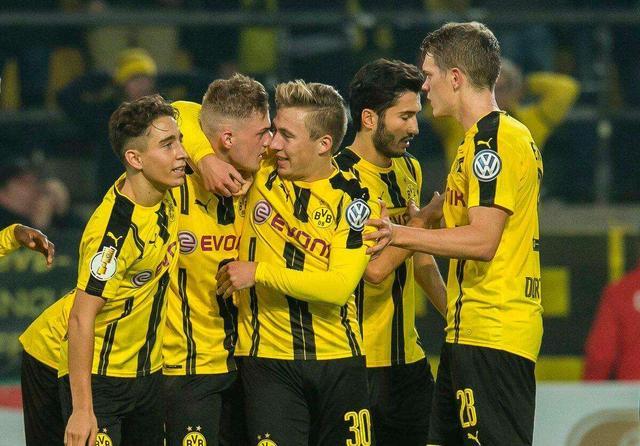 爱游戏体育-沙尔克球员传球成功率达到%，展现出色传球技术的简单介绍