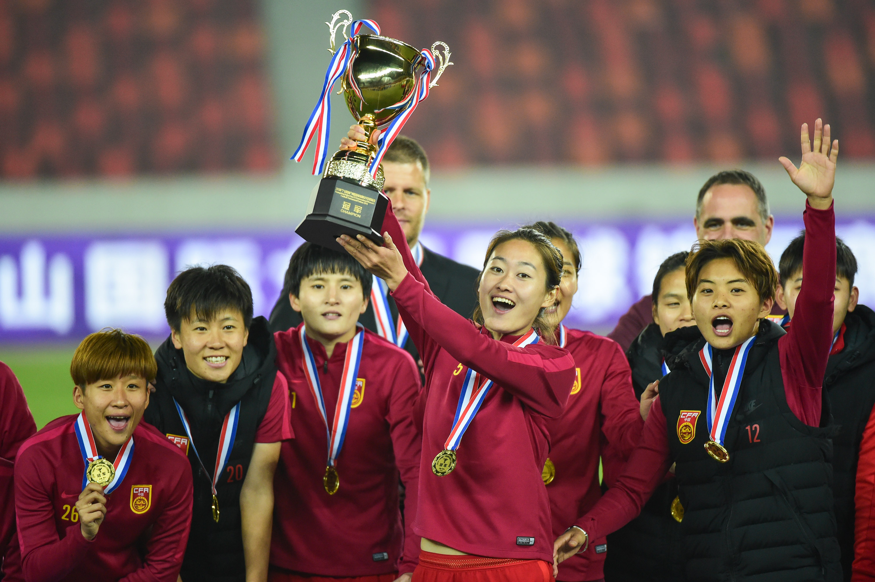 运动盛典：中国女足队再夺得胜利殊荣的简单介绍