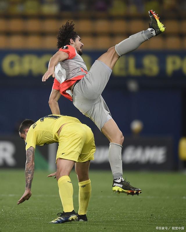 包含比利亚雷亚尔中场发挥出色，逆袭击败对手的词条