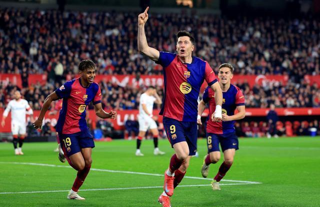 爱游戏娱乐-塞维利亚惨遭惨败，失去领先优势