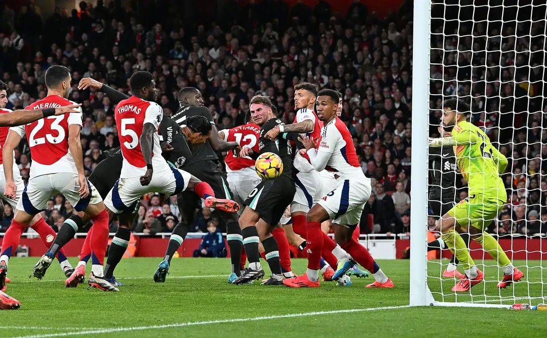 爱游戏入口-关于阿森纳挫败切尔西巨人，英超霸主颓势显现！的信息