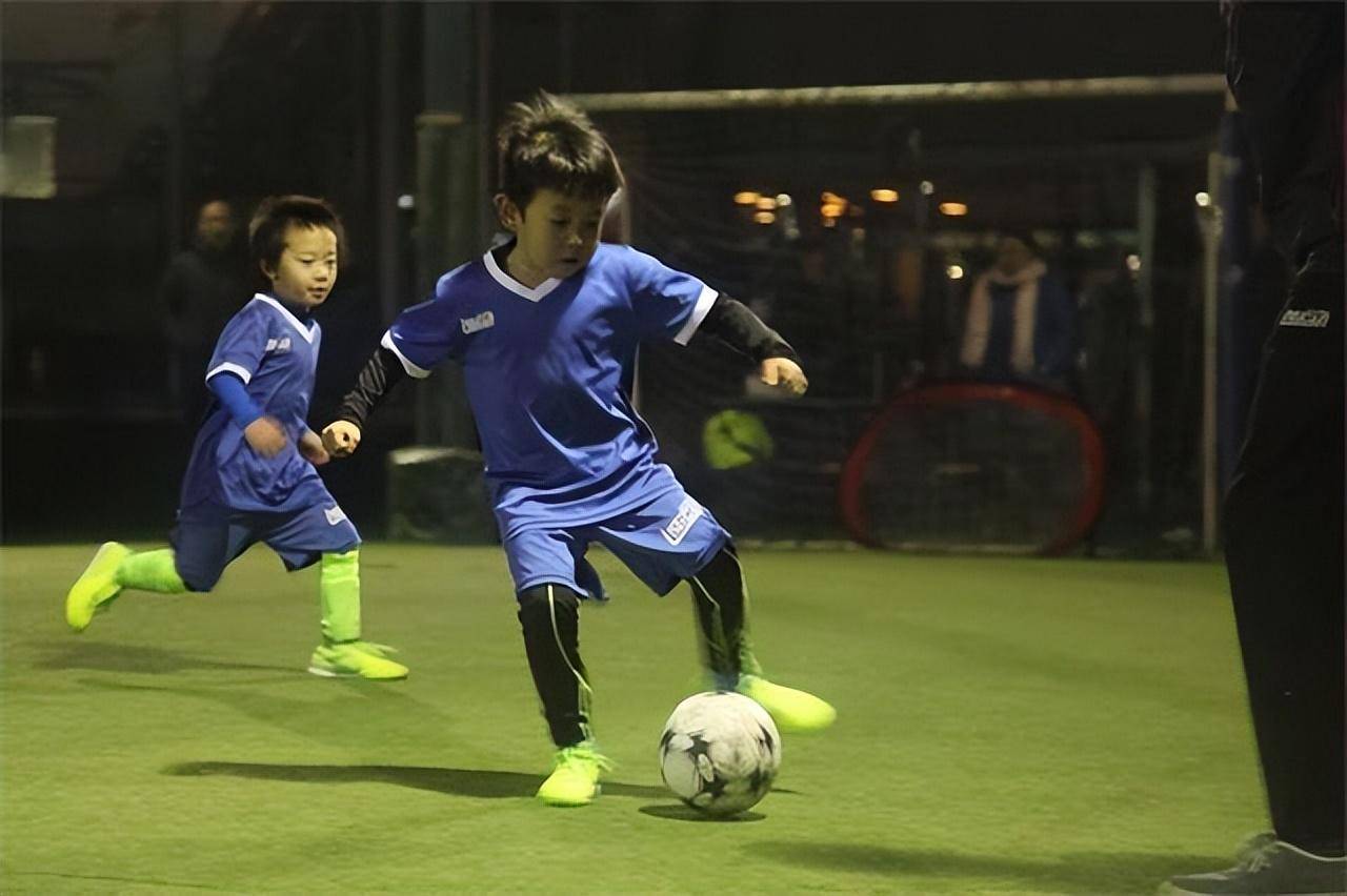 爱游戏下载-未来足球之星:少年足球比赛人气高涨的简单介绍