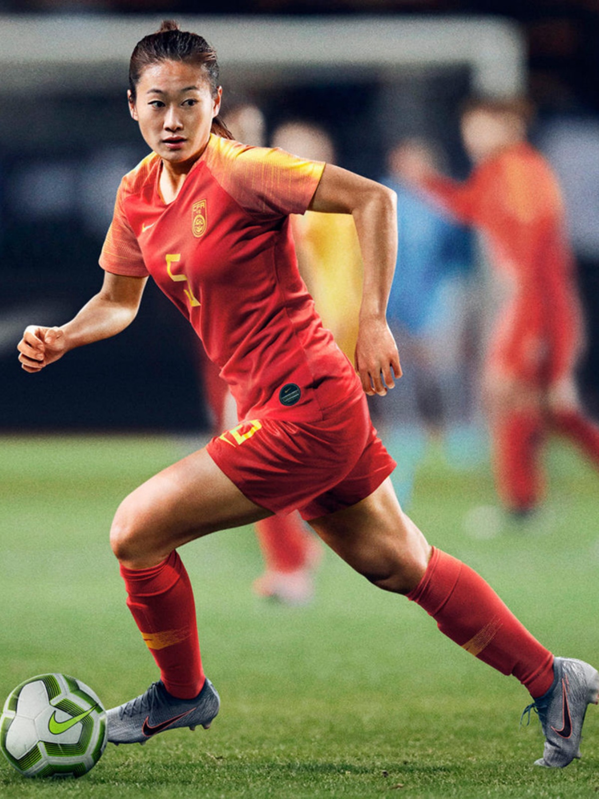 中国女足备战奥运冲刺备战:挑战自我 中国女足备战奥运冲刺备战:挑战自我