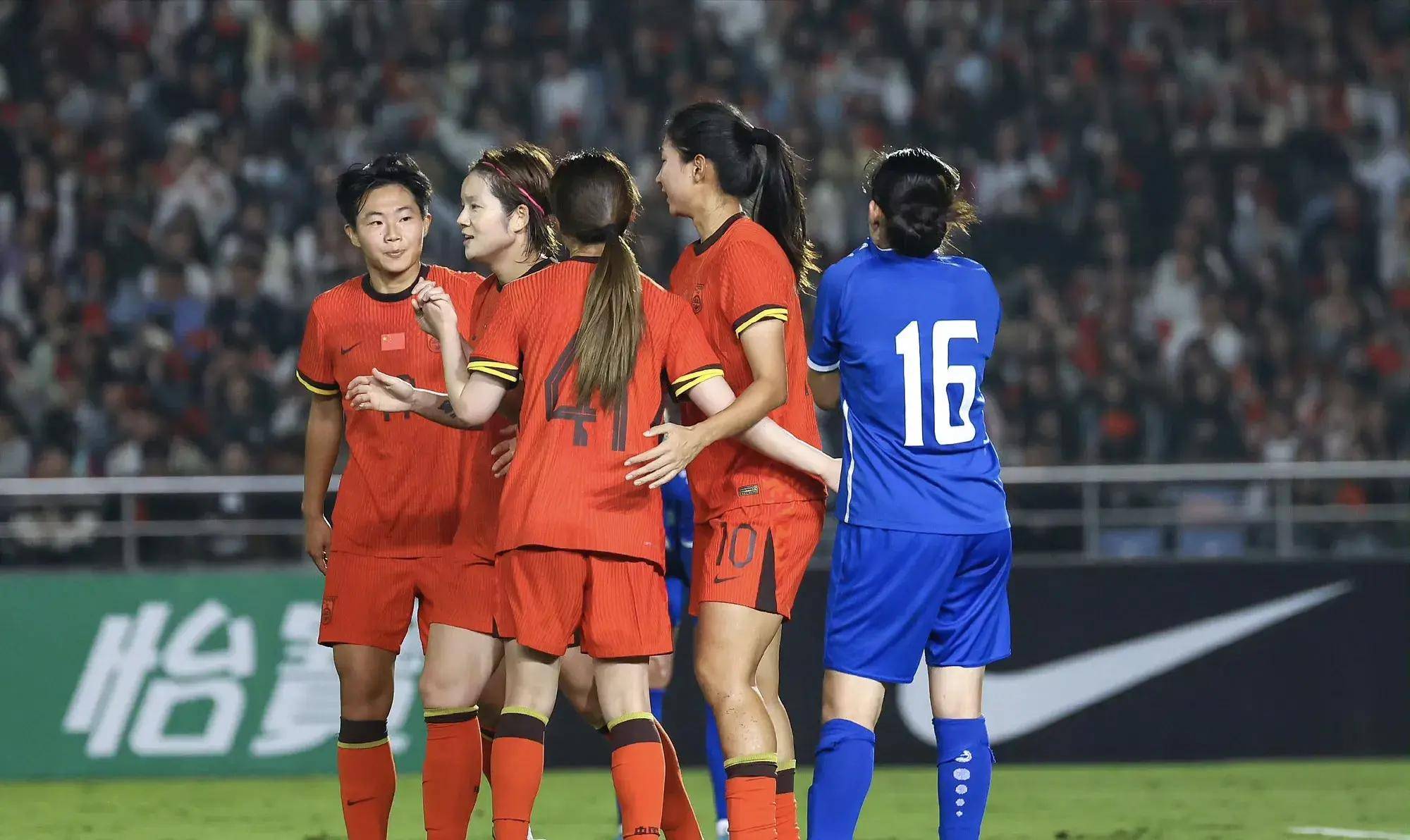 中国女足再现辉煌，击败对手