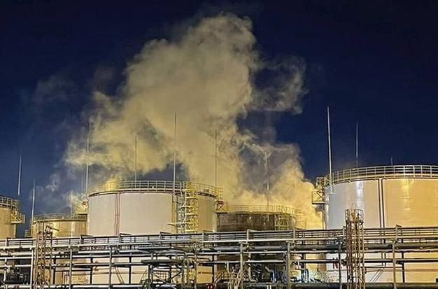 荷兰负于乌克兰，失去先机