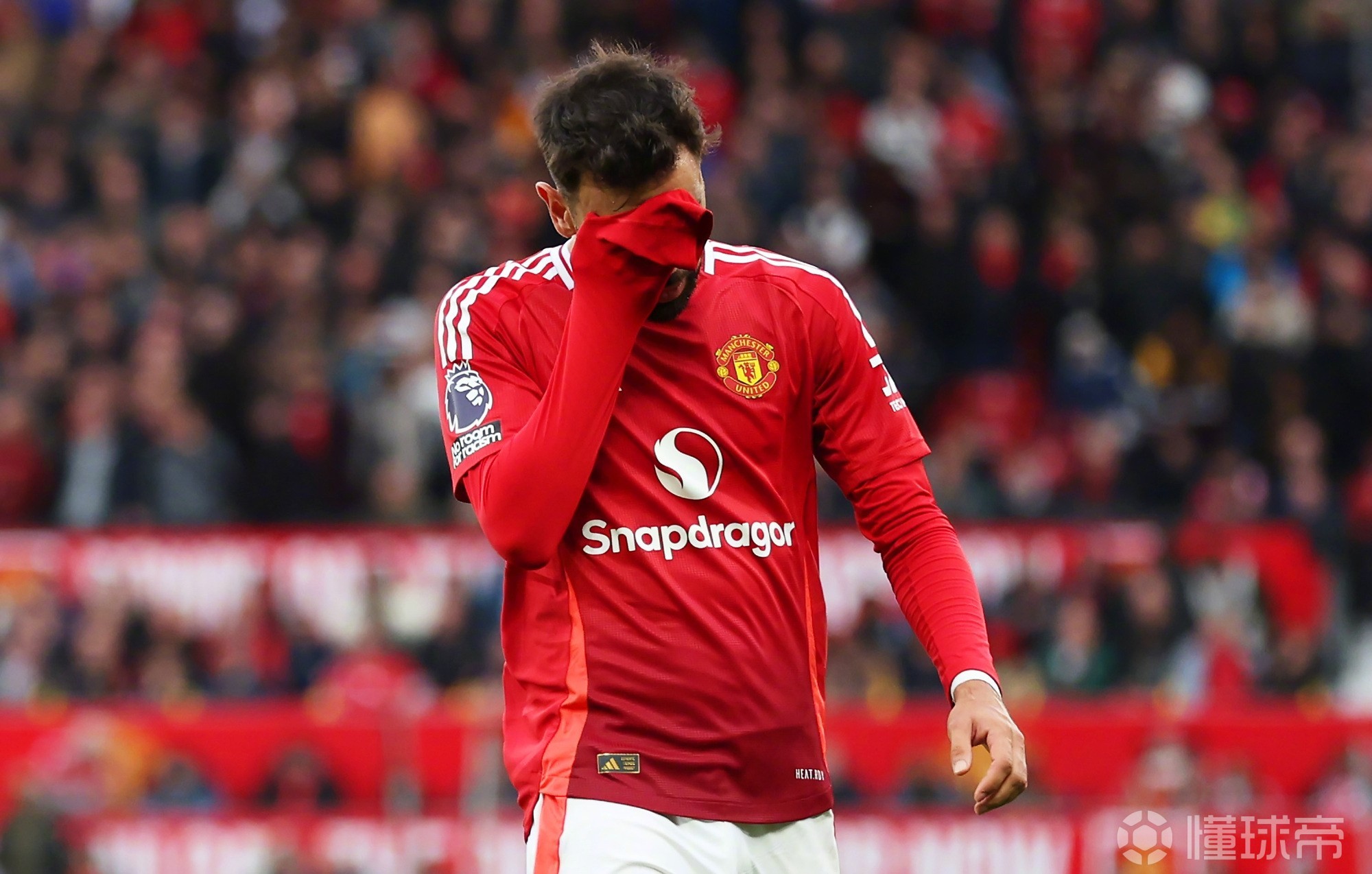 爱游戏娱乐-曼联人气爆棚，出色表现晋级四强