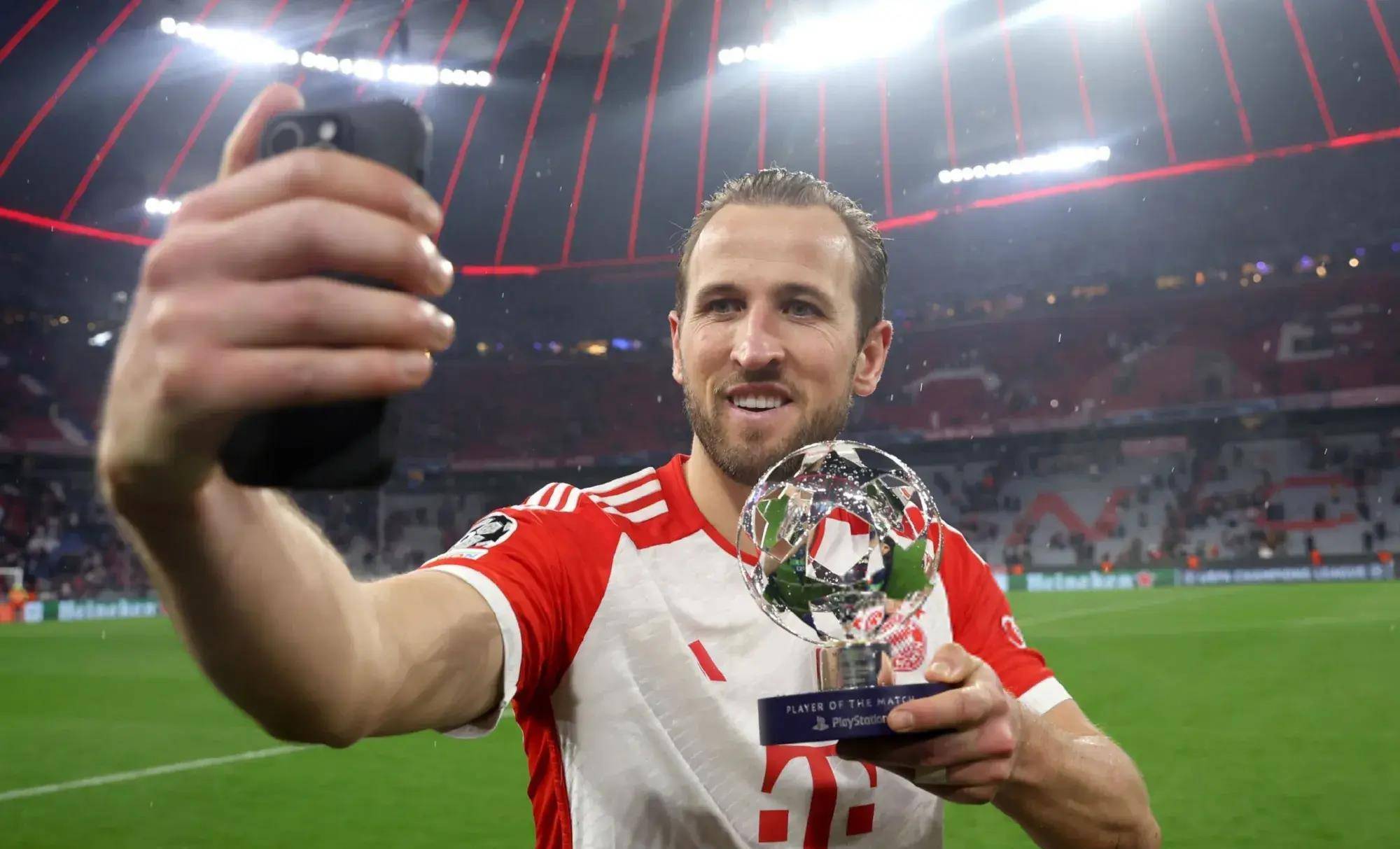 爱游戏-包含罗拉昂主场发挥出色，赢得球迷掌声的词条