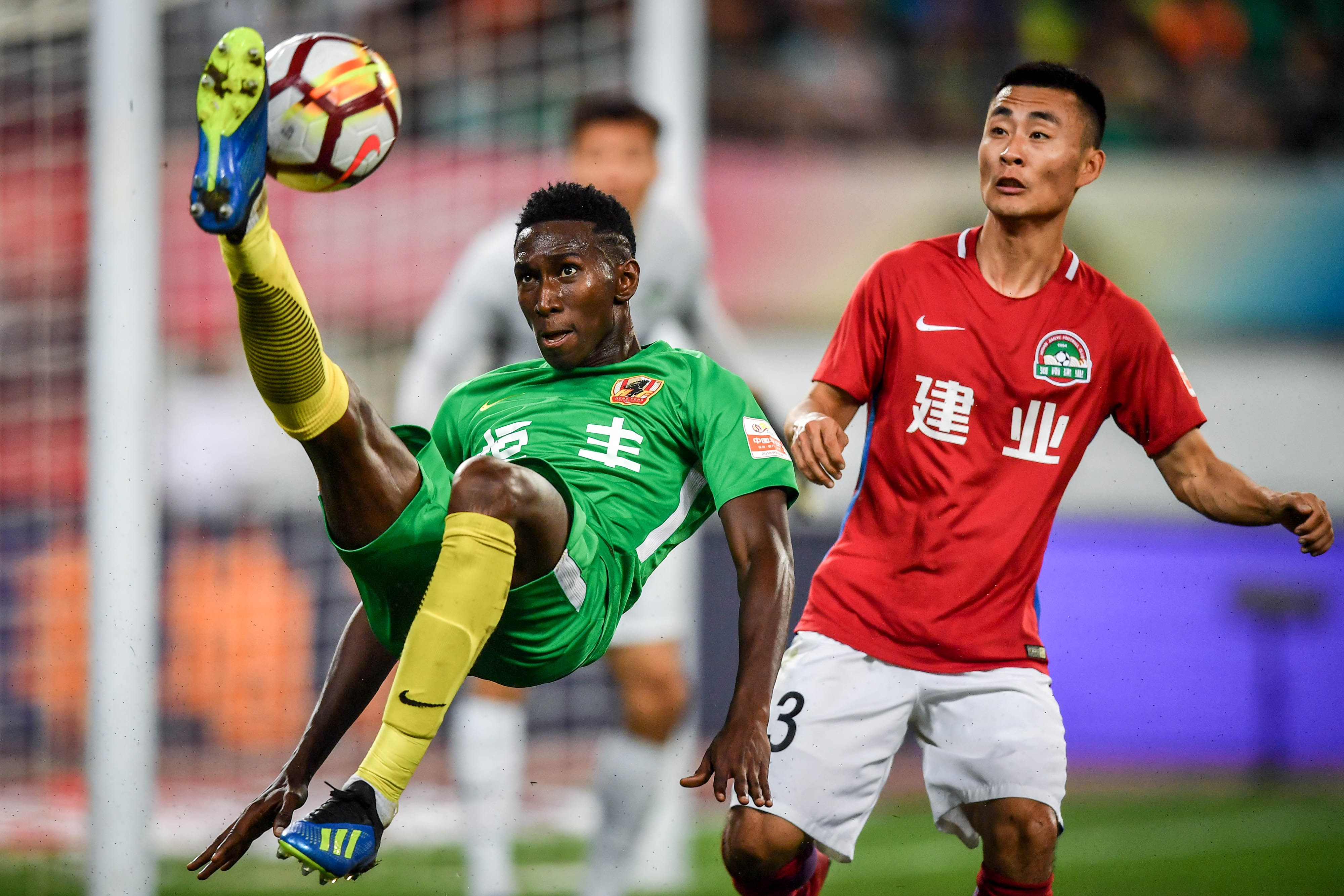 爱游戏官网-恒丰主场告捷，全队表现出色向前冲击前四的简单介绍