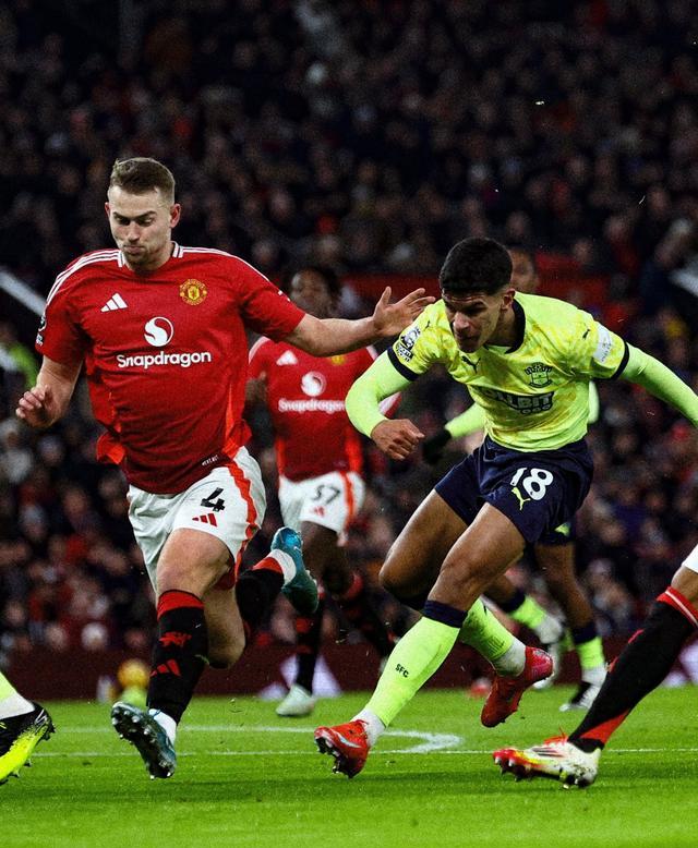 爱游戏官方-曼联击败南安普顿,稳定在英格兰足球联赛前四