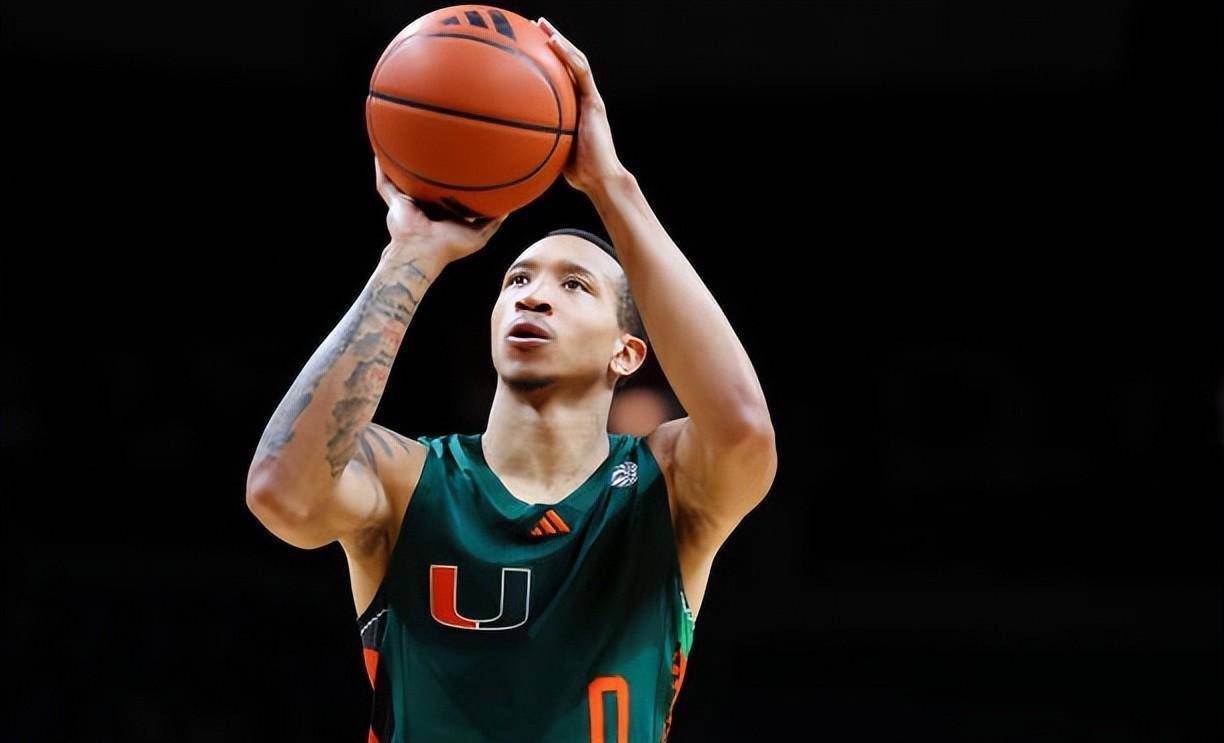 关于著名球员在最新的比赛中继续表现出色,成为焦点人物的信息 关于著名球员在最新的比赛中继续表现出色,成为焦点人物的信息