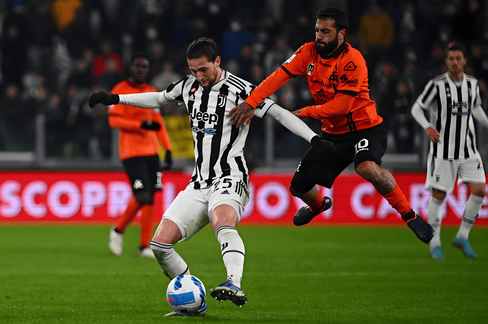 爱游戏娱乐-包含尤文图斯强势晋级，意甲传统格局延续的词条