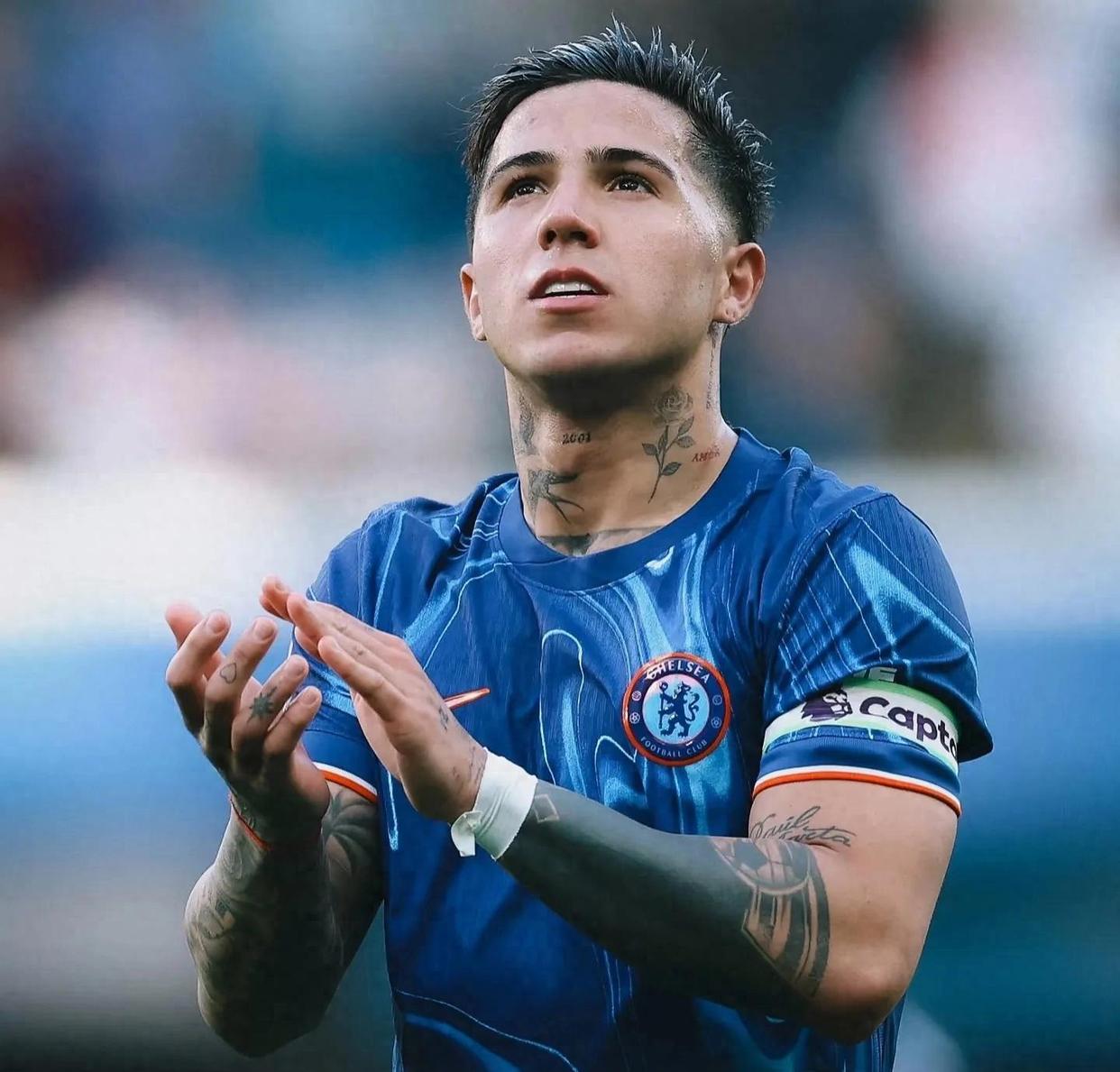 爱游戏官方-包含阿根廷功勋球星再次披挂战袍，效力英超的词条