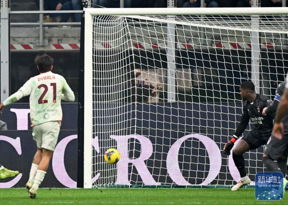 AC米兰主场遭遇伦敦蓝军的打击 AC米兰主场遭遇伦敦蓝军的打击