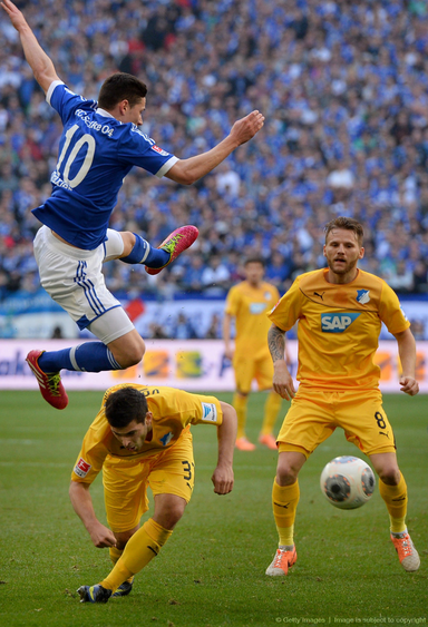 沙尔克主场告负，败绩继续踌躇的简单介绍