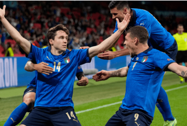 爱游戏官方入口-澳大利亚球队惊险晋级,取得一场胜利