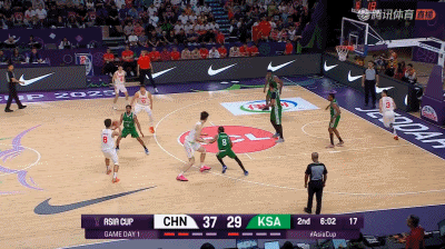 阿雷佐主场胜利，成功守住三分领先