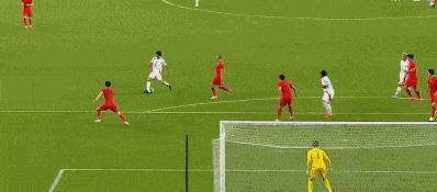 两队实力悬殊，比赛过程惊险刺激的简单介绍