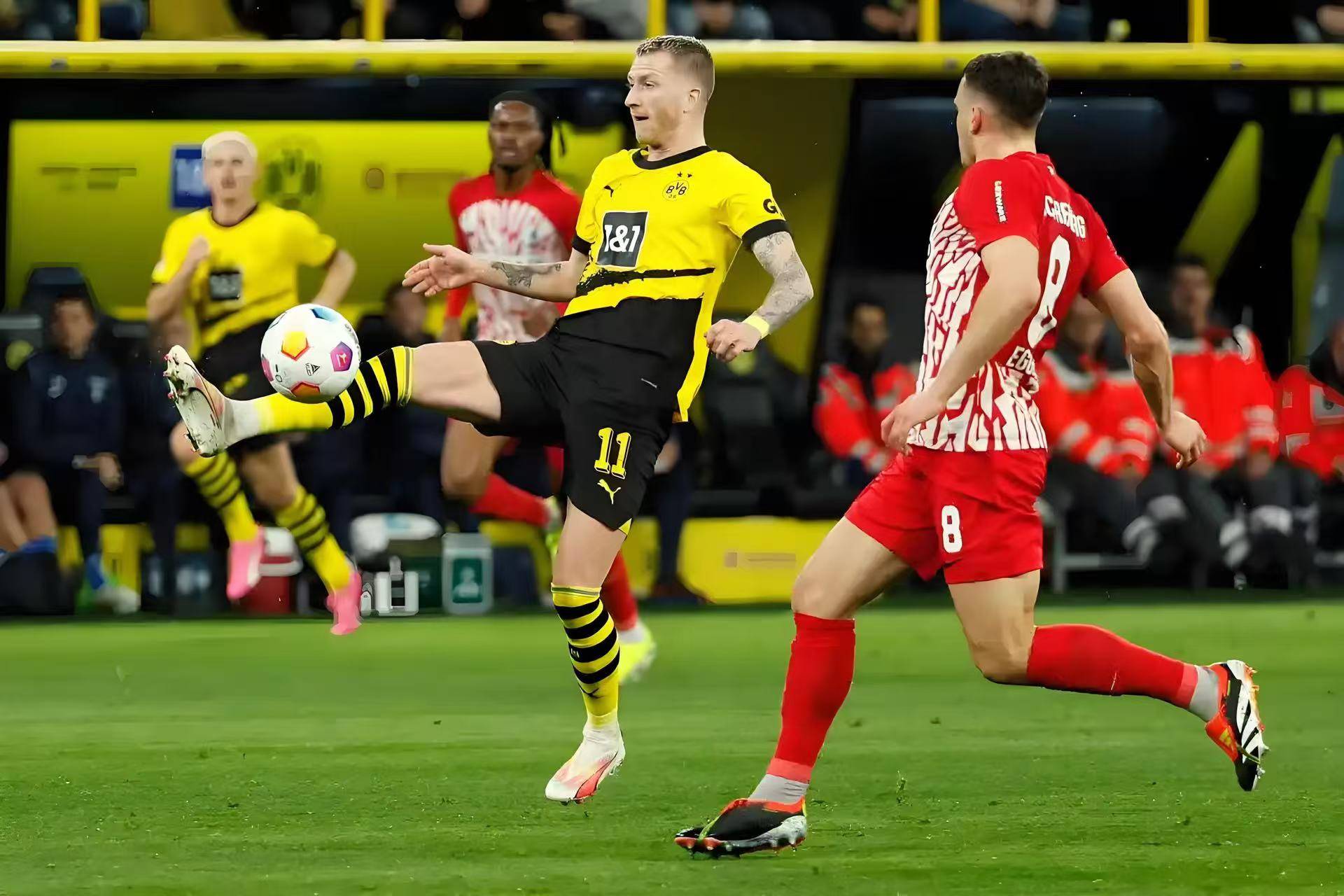 爱游戏官网-德甲劲旅多特蒙德连胜，实力彰显