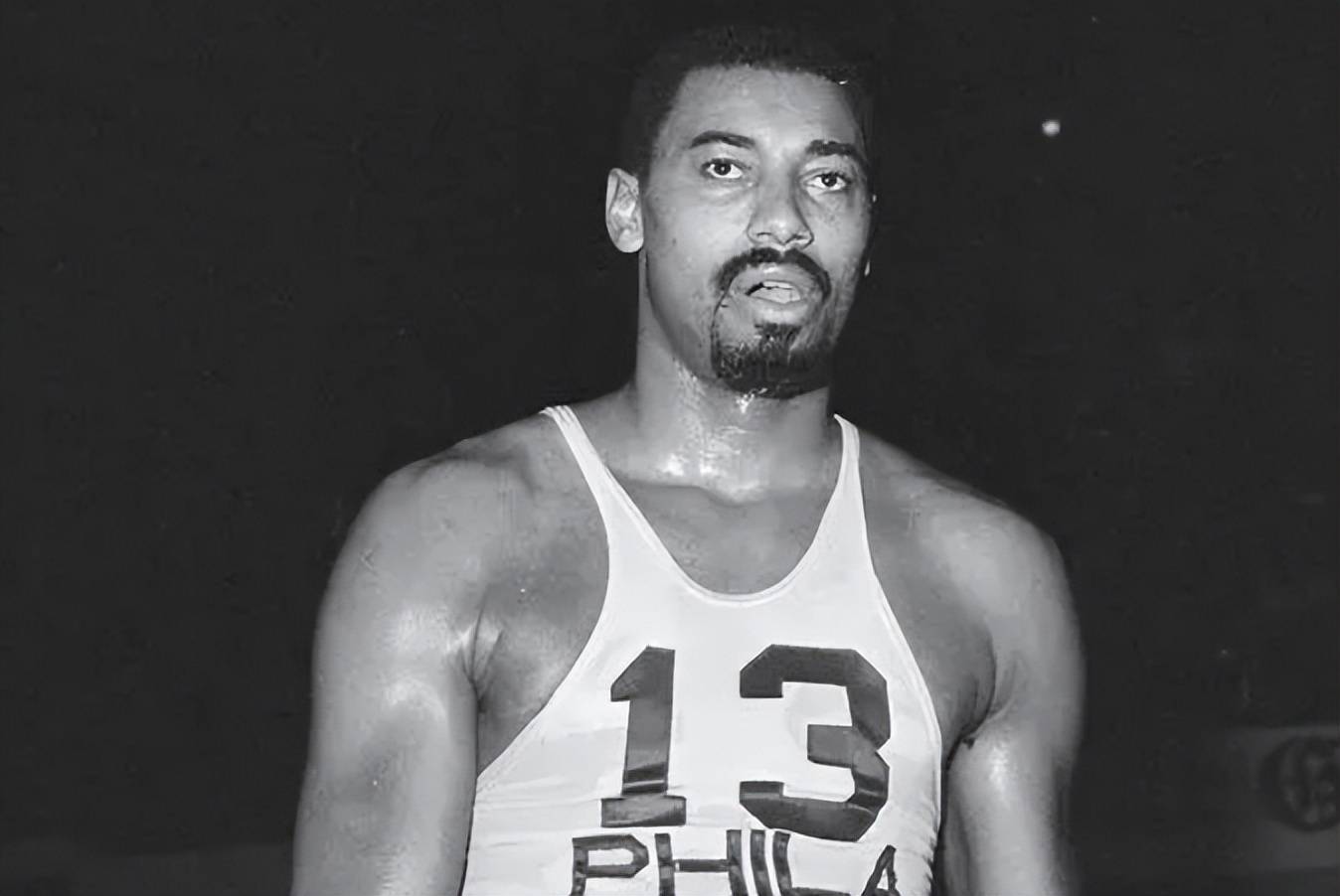 张伯伦入选巅峰十佳球员，NBA历史地位再升一格