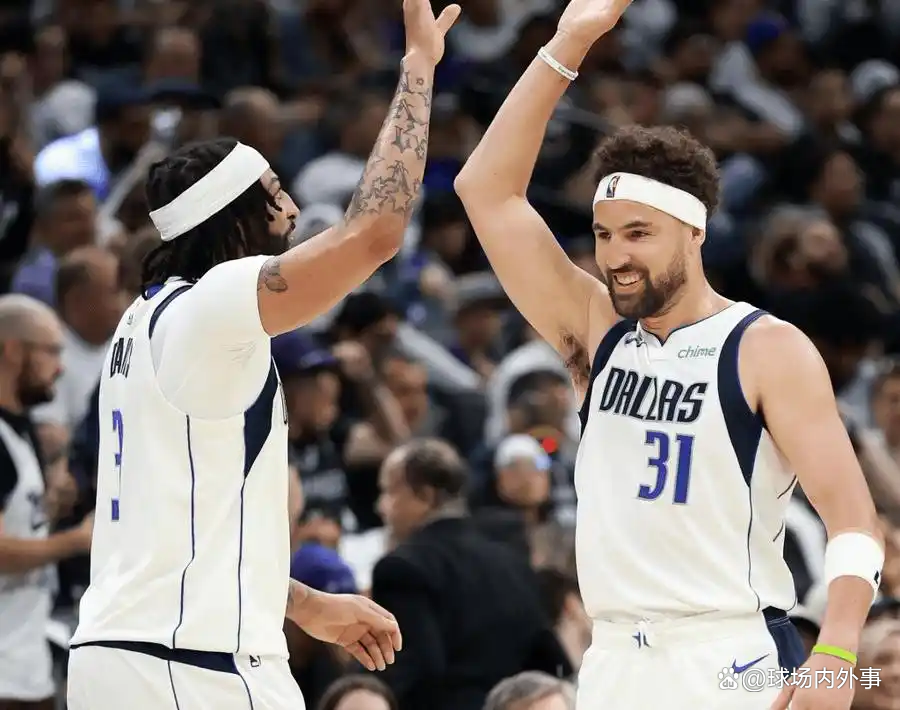 爱游戏娱乐-独行侠队季后赛实力引人瞩目，或成为黑马