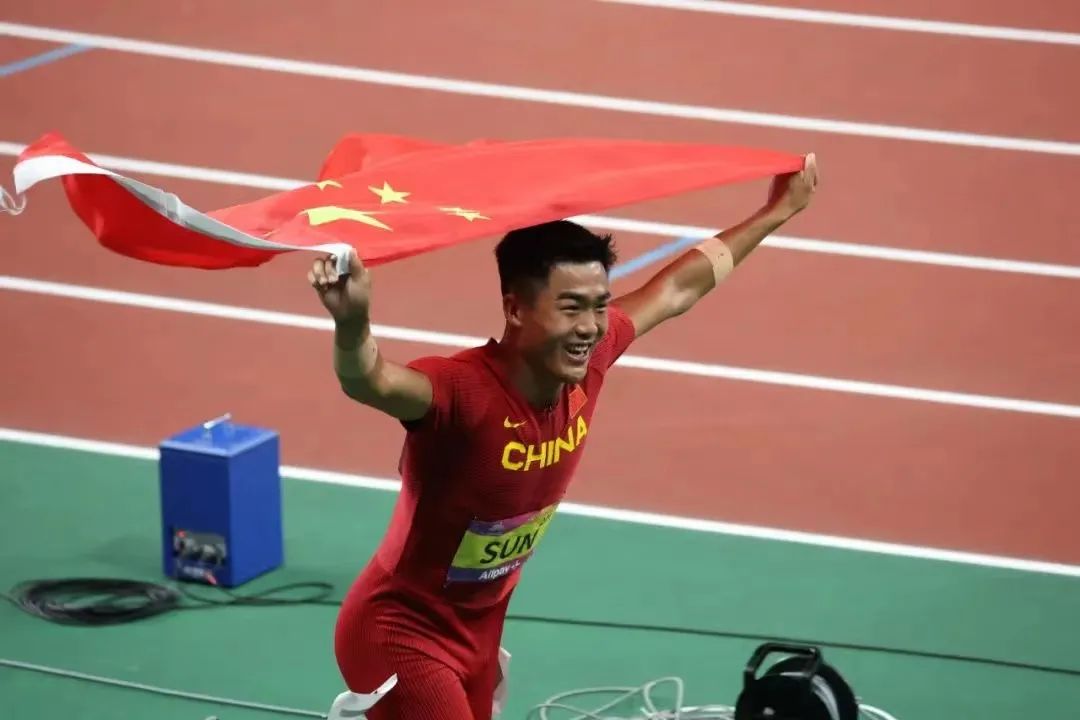 爱游戏在线-争夺最高荣耀：全球各国选手角逐殊荣