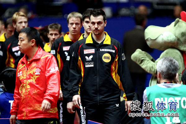 爱游戏APP-中国队险胜德国队，张继科统治全场