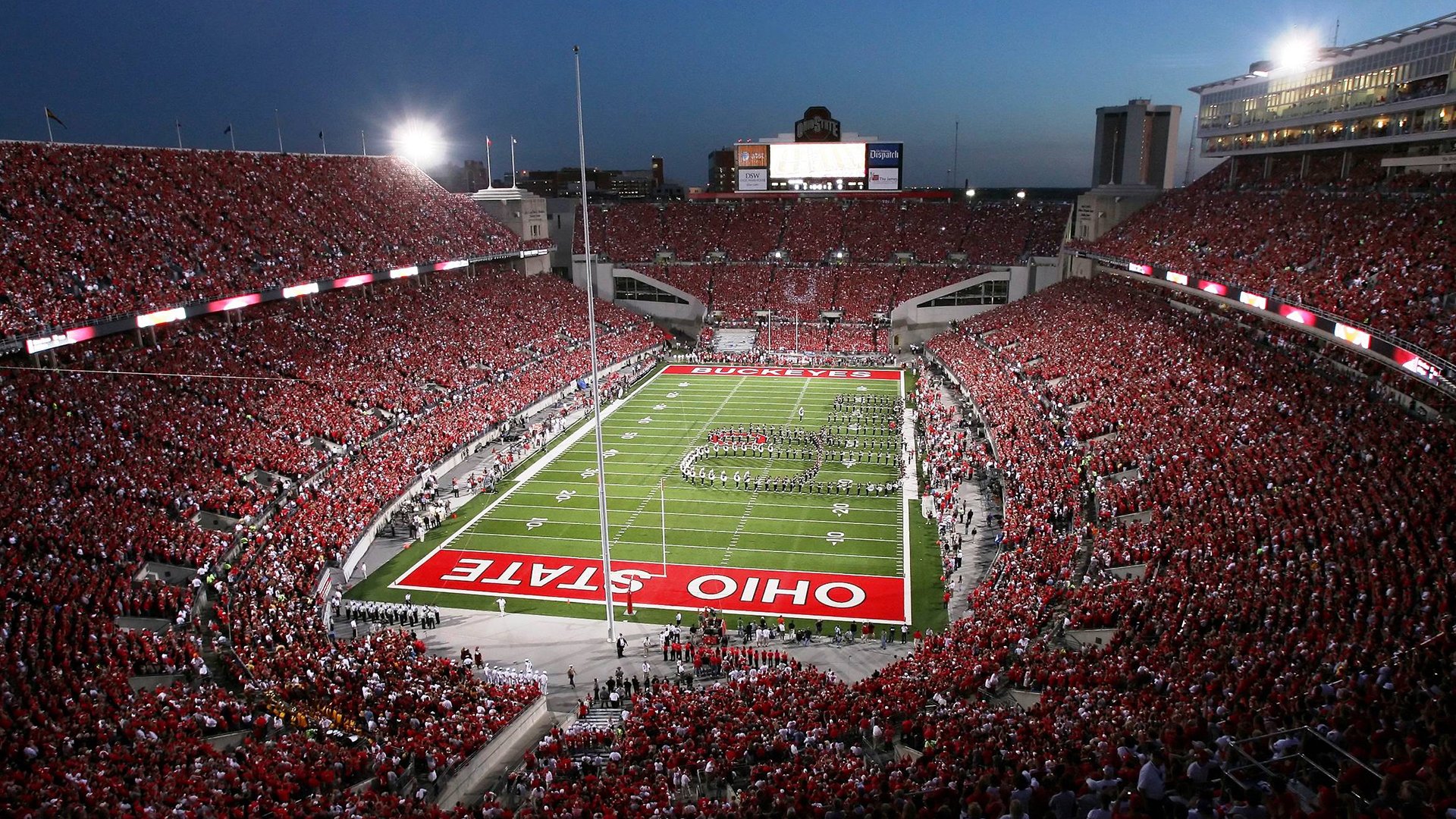 爱游戏官网-F1巴林极速之夜与戈贝尔的无声统治，当赛道轰鸣遇见篮球静默